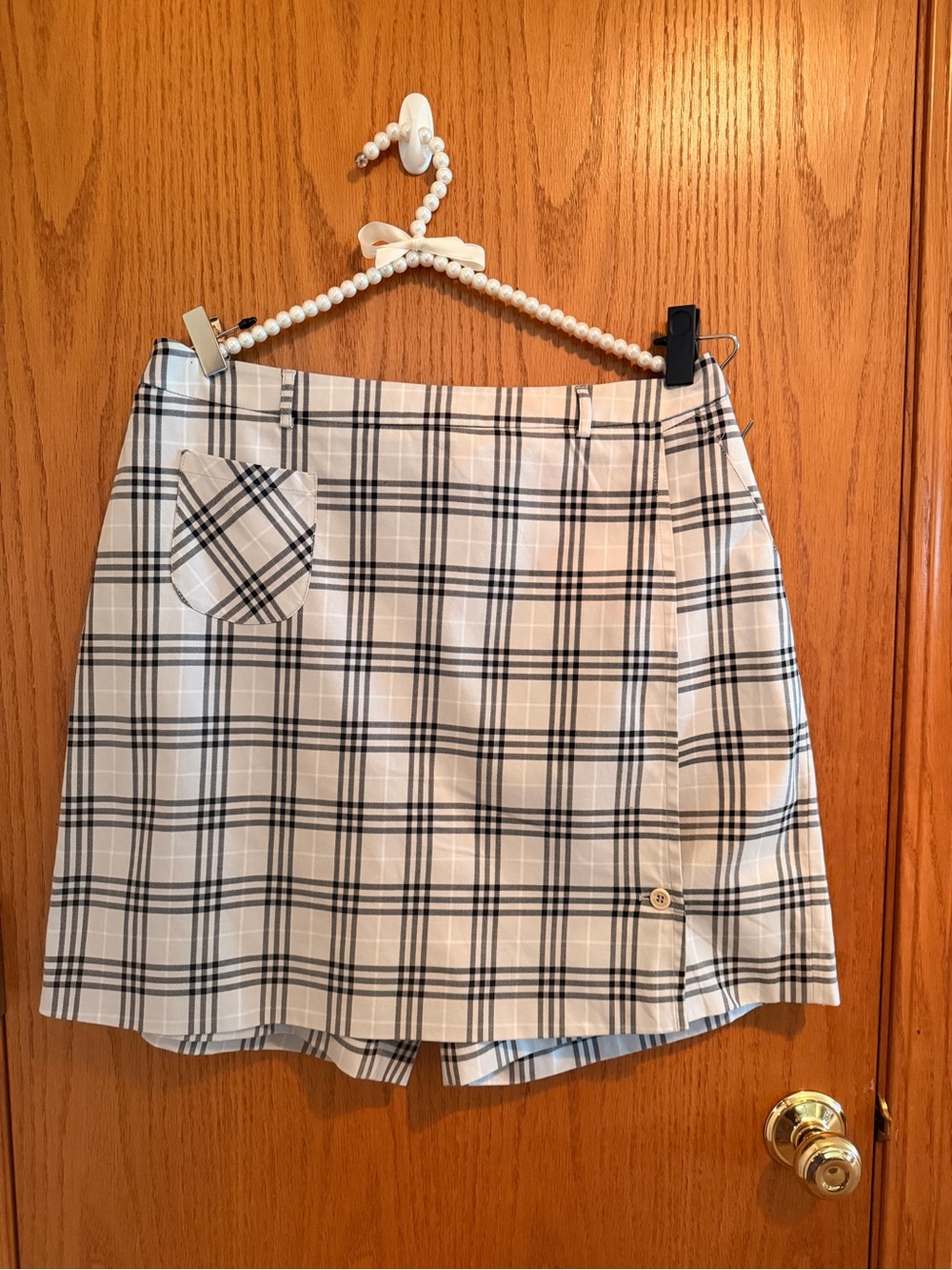 Burberry White and Black Plaid Skort